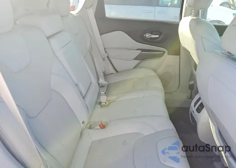 2019 Jeep Cherokee Limited z USA, uszkodzony, nr VIN 1C4PJLDB8KD123243